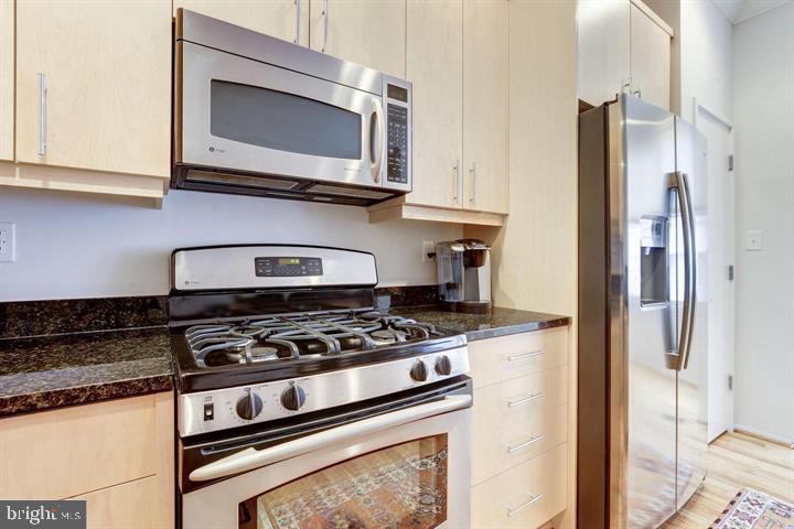 BROMPTONS AT CHERRYDALE - Residential Lease