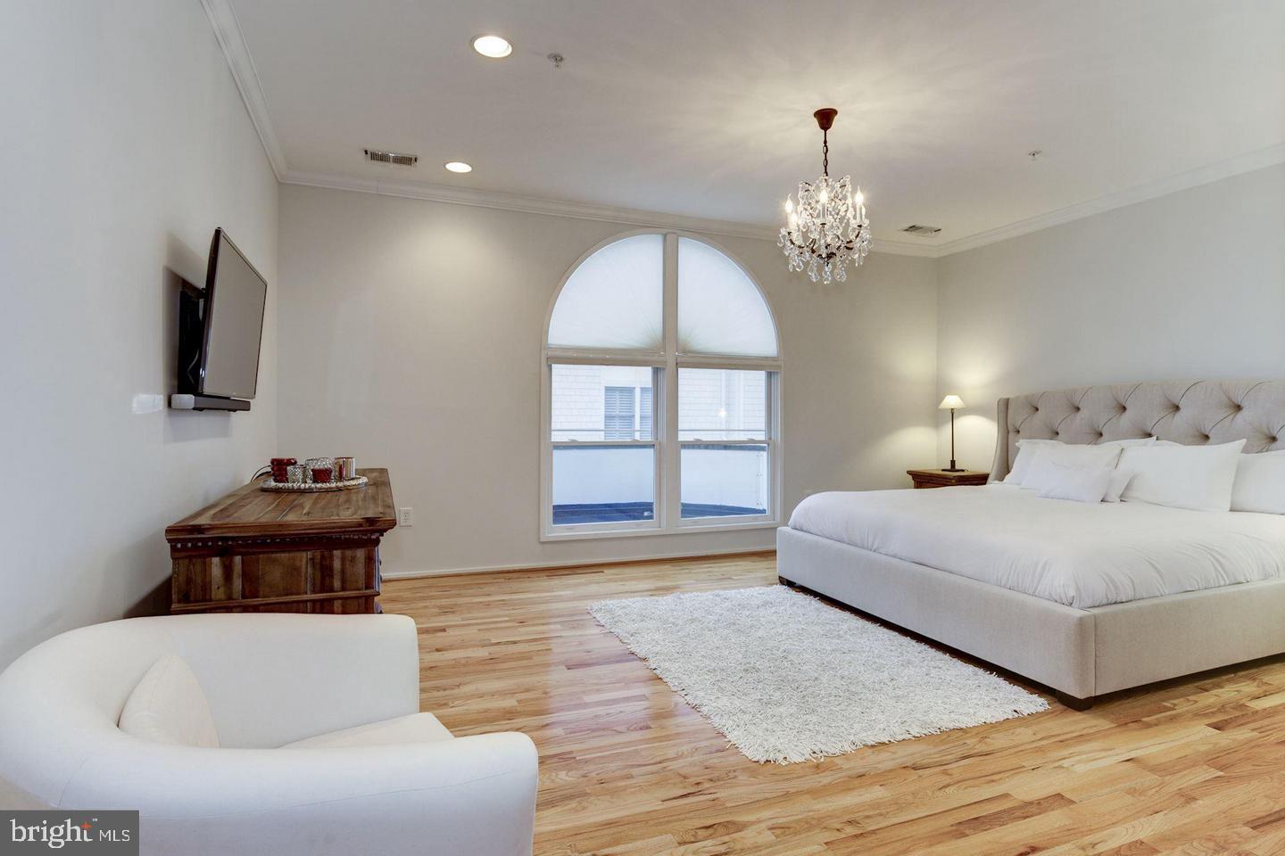 BROMPTONS AT CHERRYDALE - Residential Lease