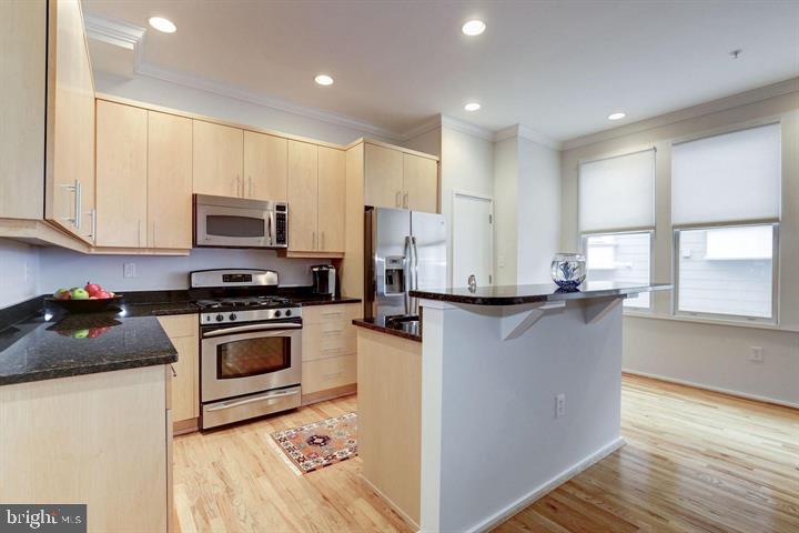 BROMPTONS AT CHERRYDALE - Residential Lease