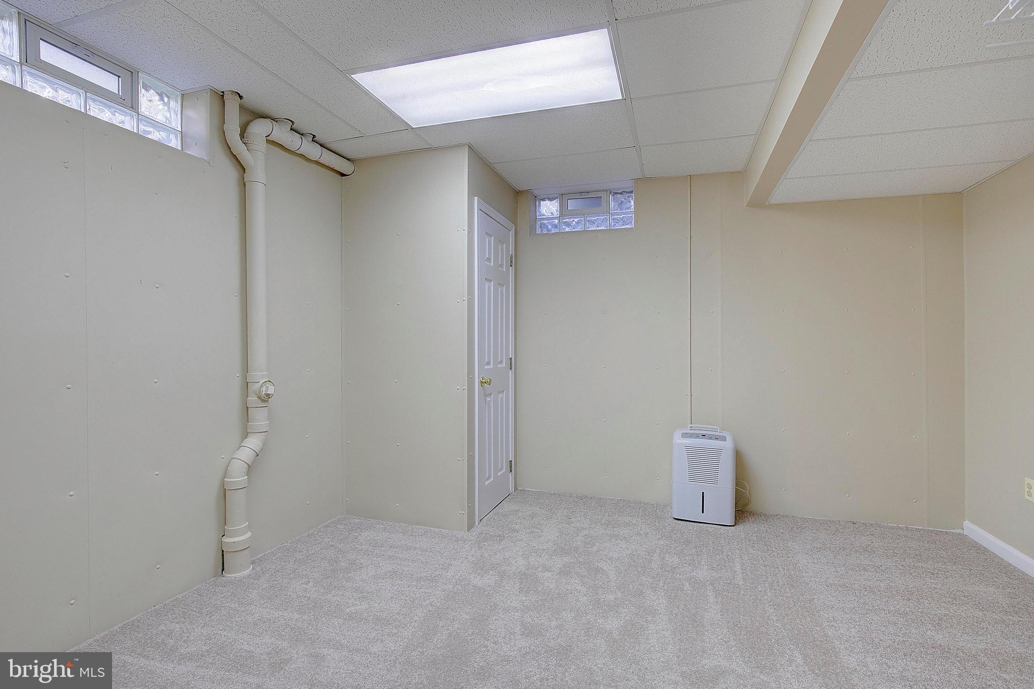 VILLAGE OF LONG REACH - Residential