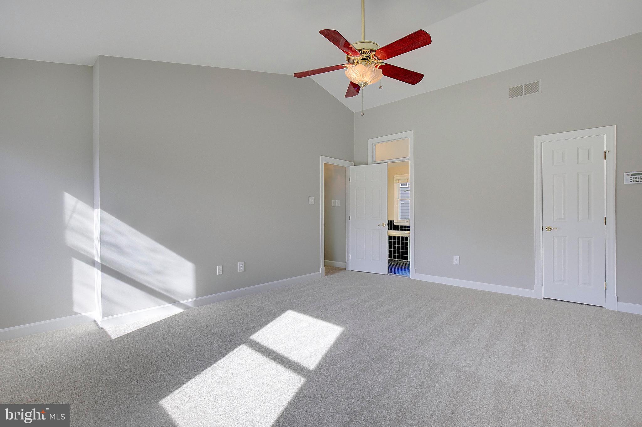 VILLAGE OF LONG REACH - Residential