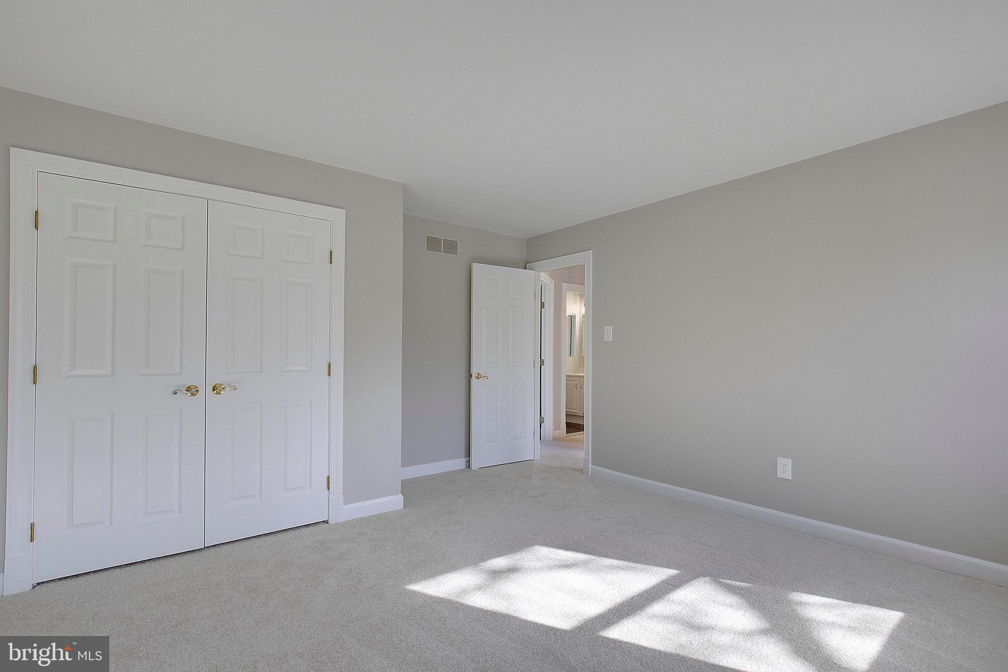 VILLAGE OF LONG REACH - Residential