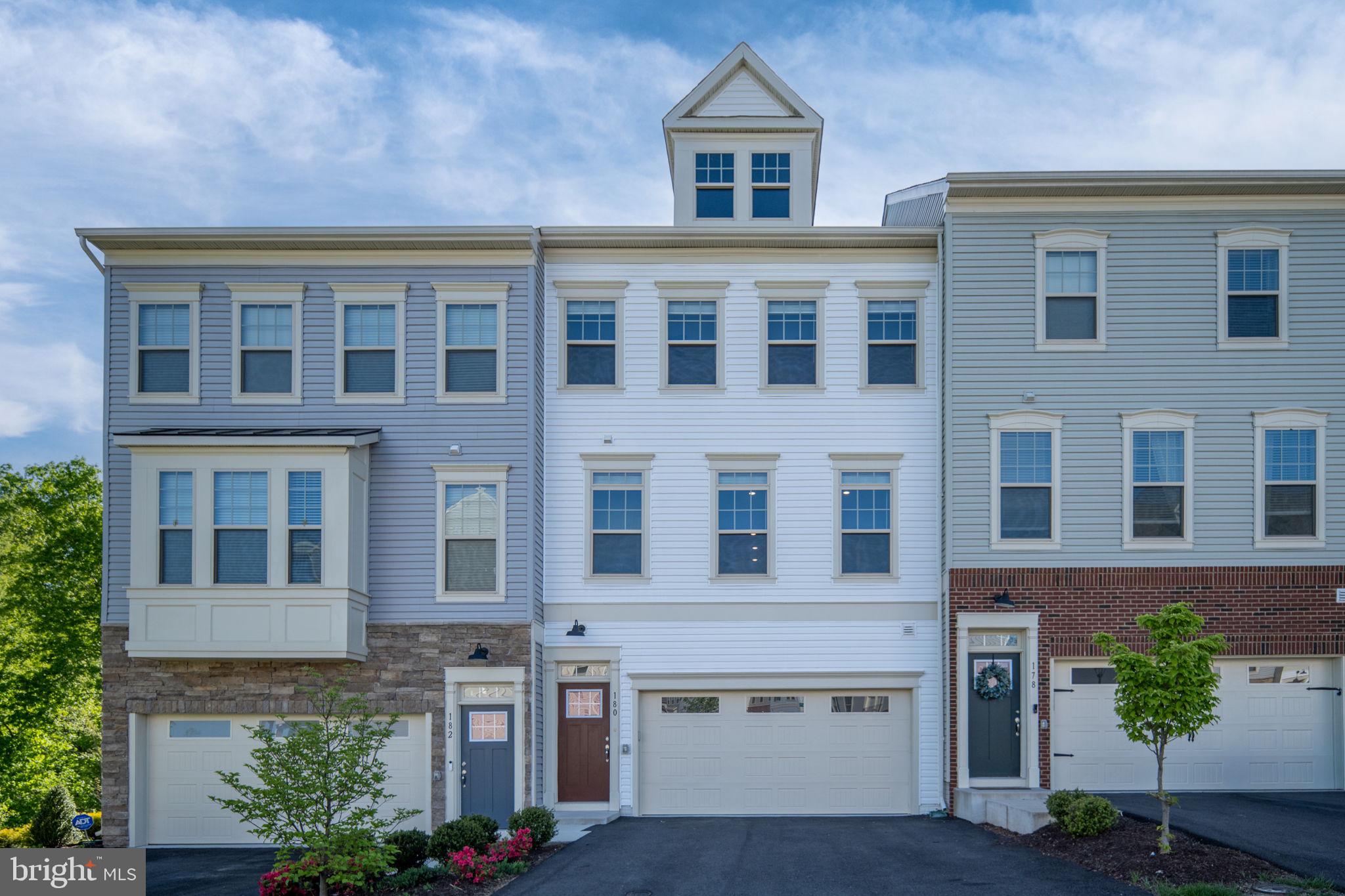 180 SHADED VALLEY COURT