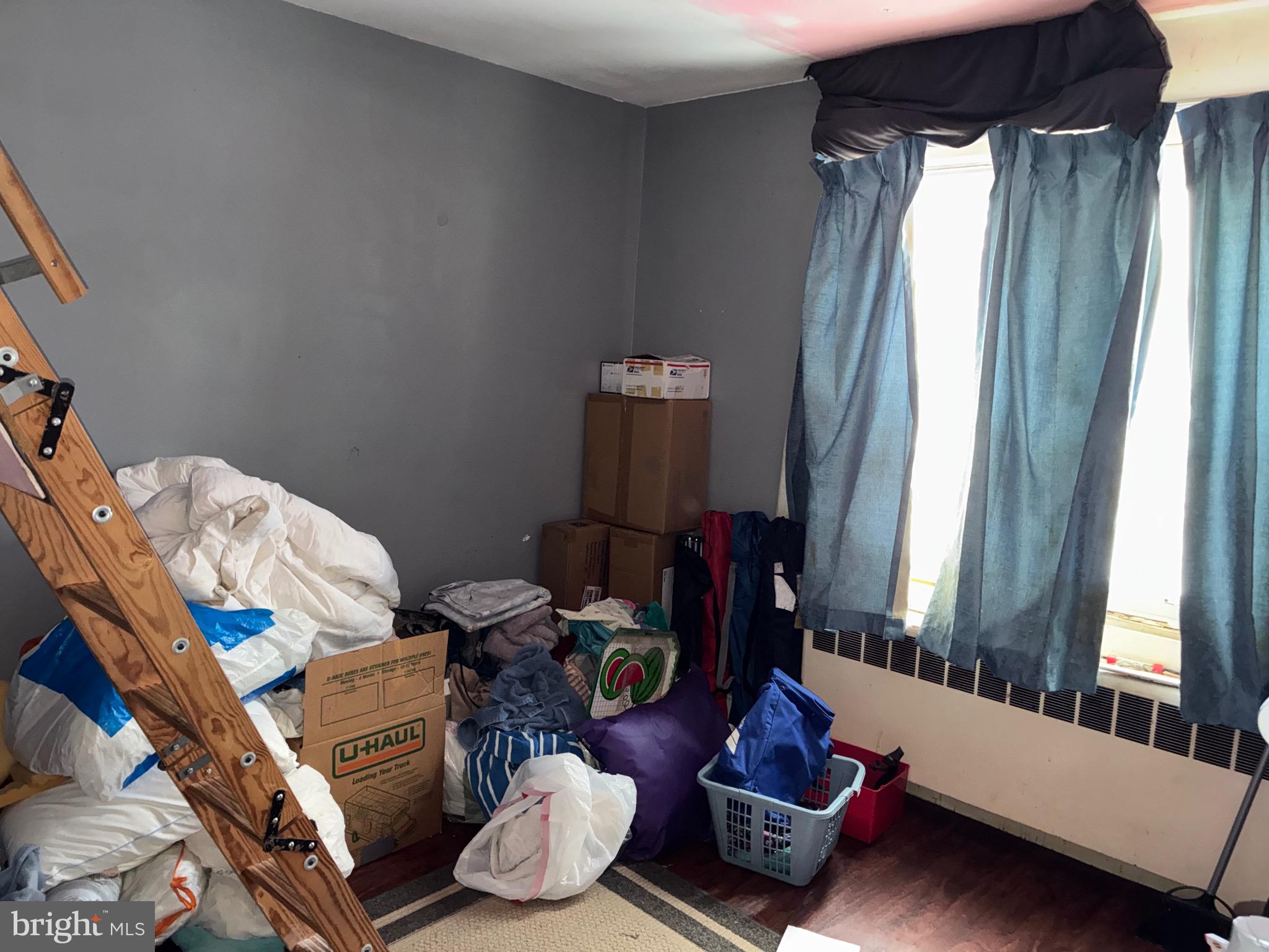 HYDE PARK - Residential