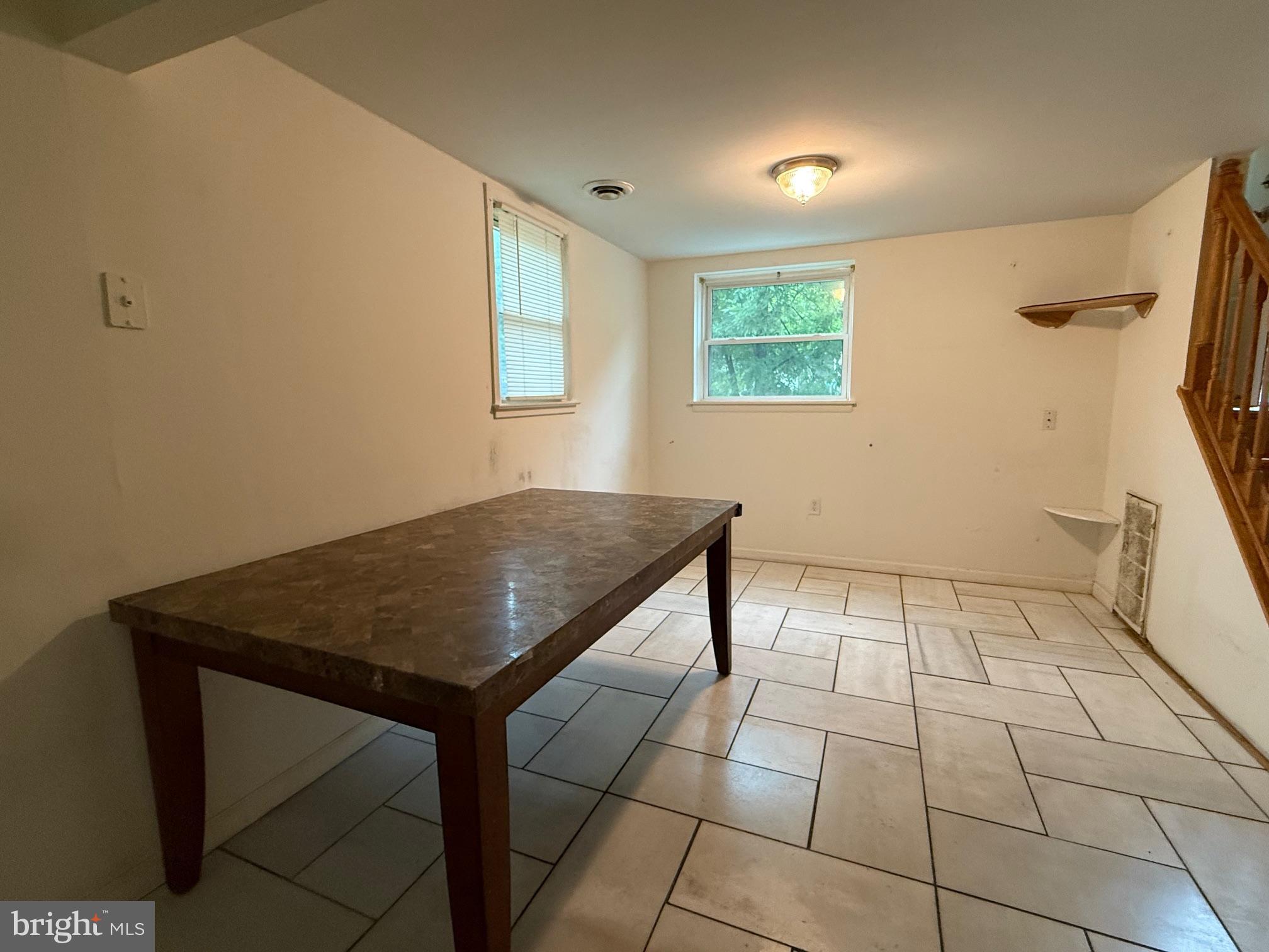 DALE CITY - Residential Lease