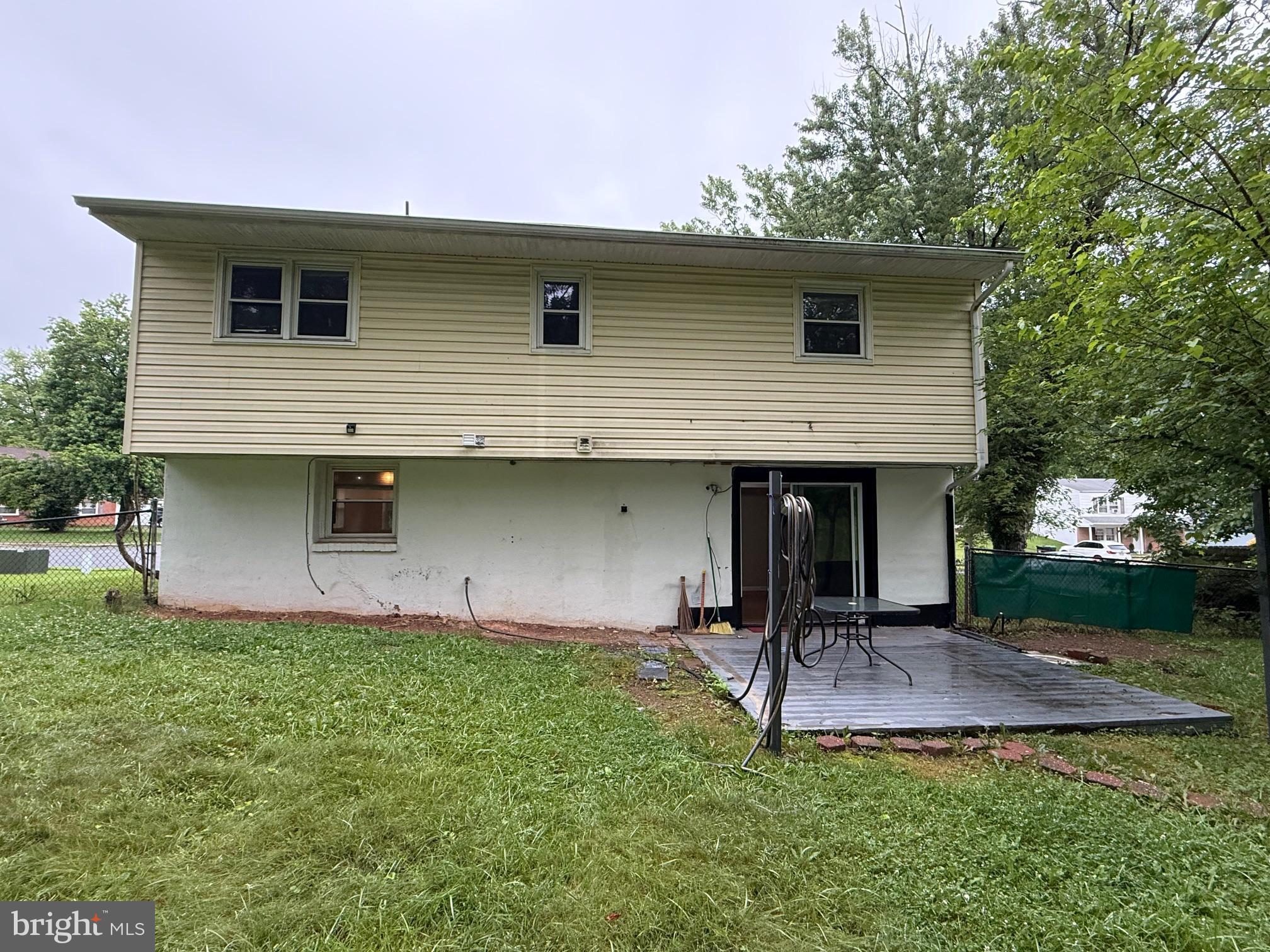 DALE CITY - Residential Lease