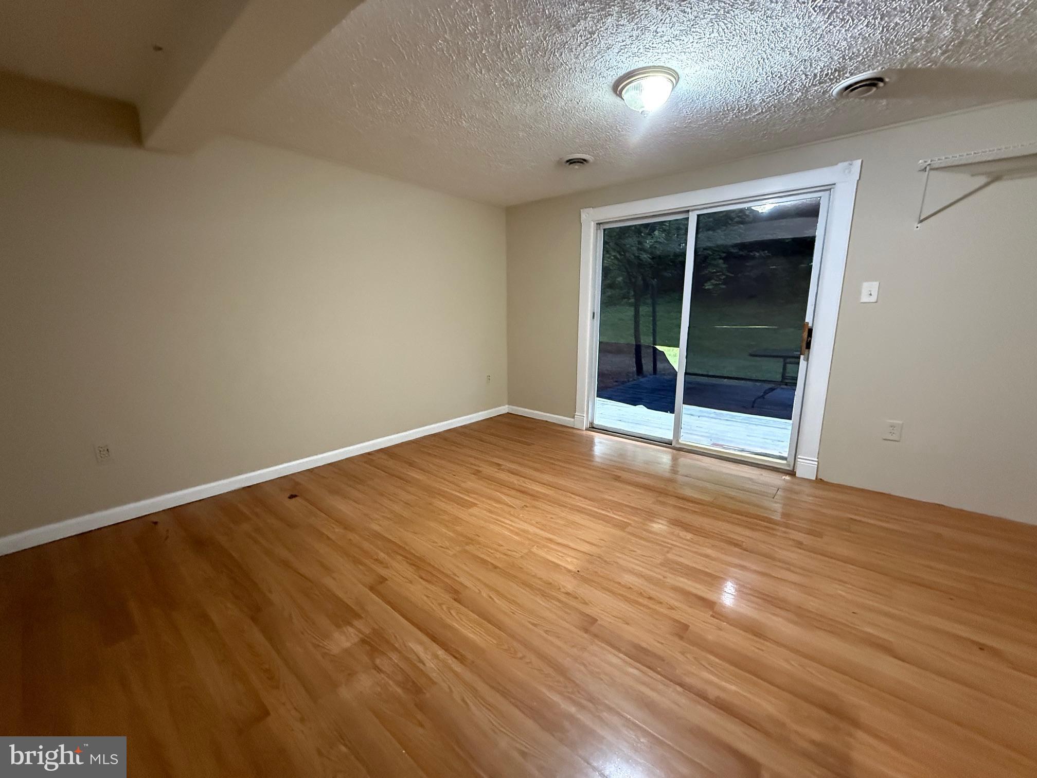 DALE CITY - Residential Lease