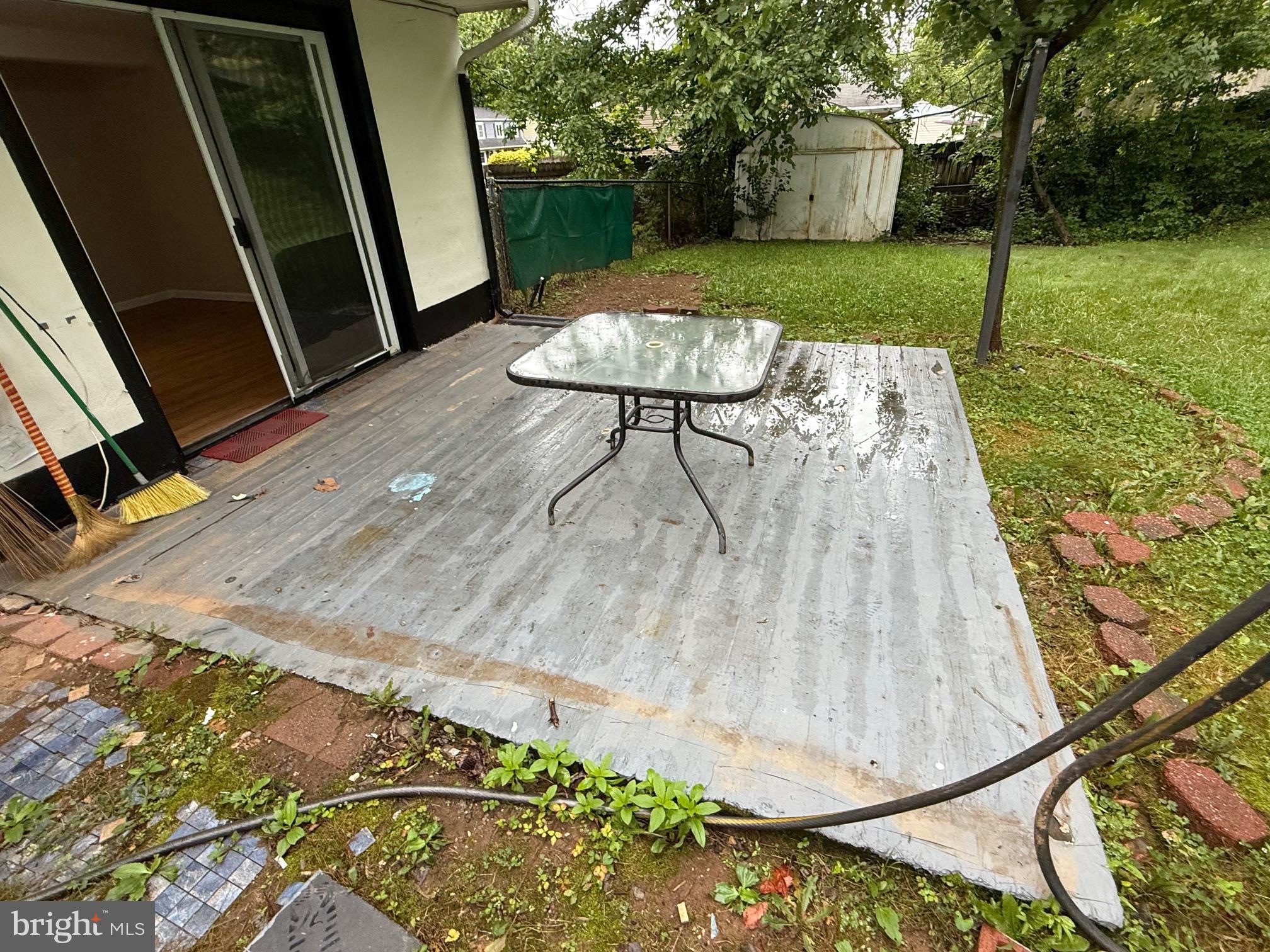 DALE CITY - Residential Lease