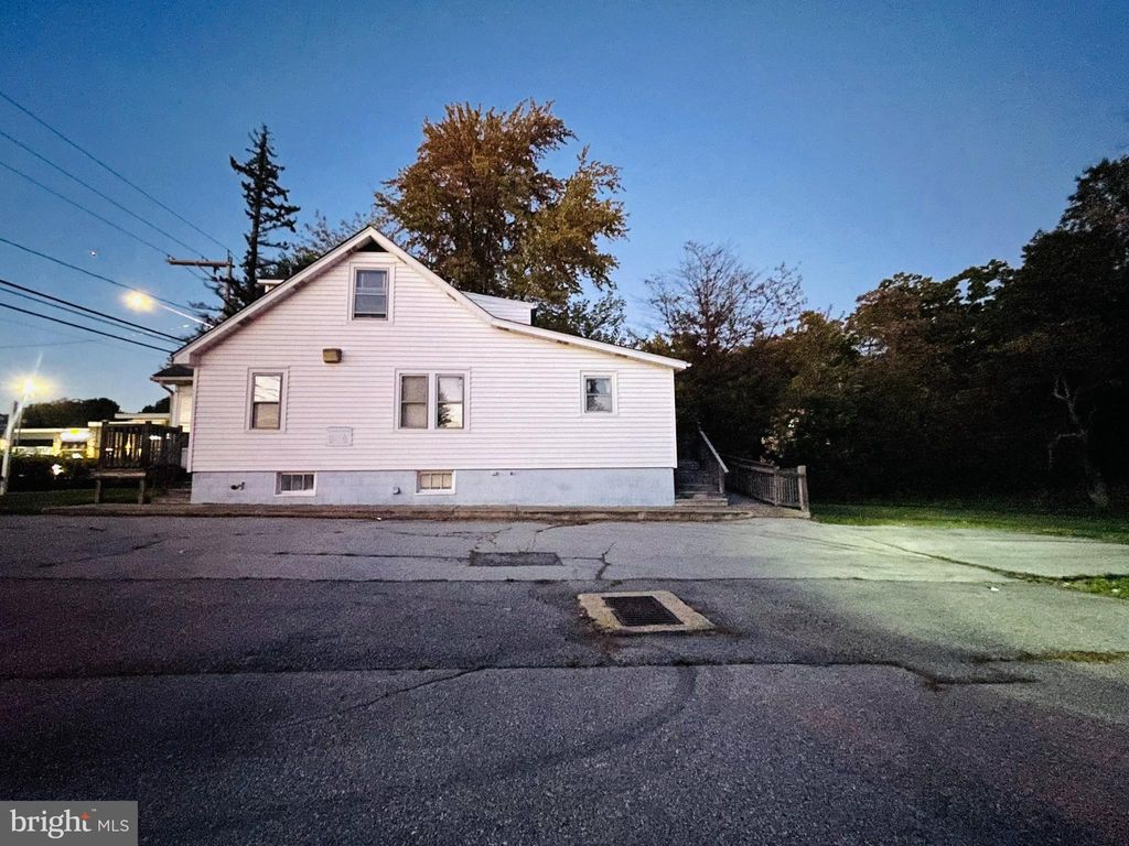 Photo of 1809 Marsh Road, WILMINGTON, DE 19810 (MLS # DENC2092330)