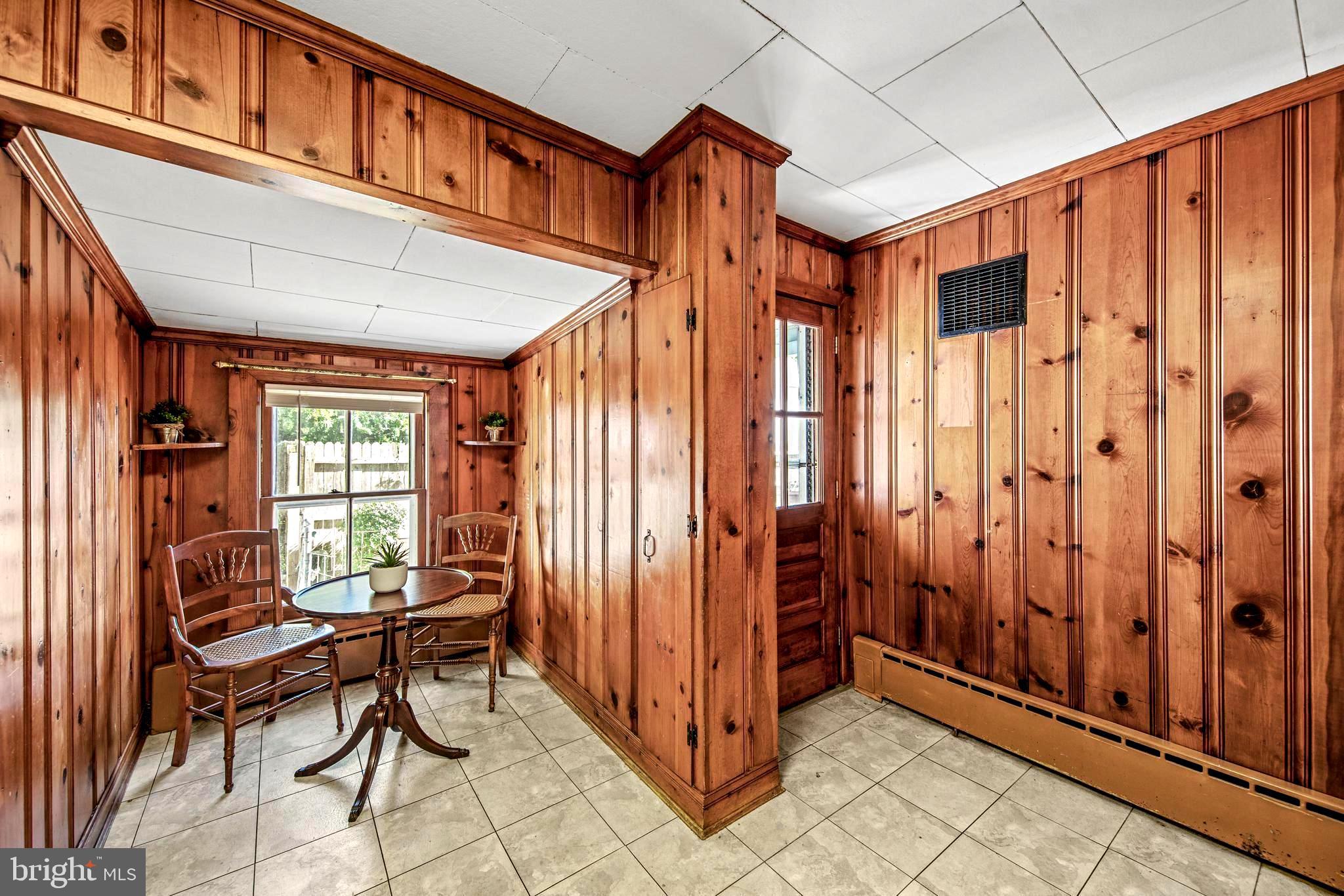 HISTORIC DISTRICT - Residential Lease