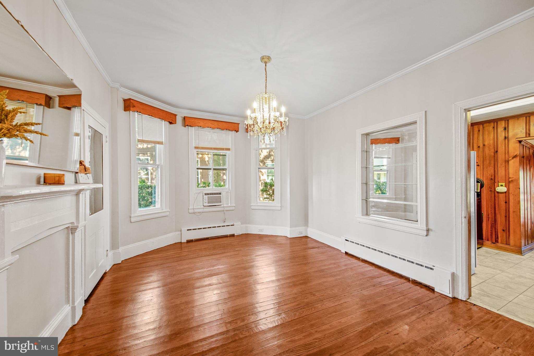 HISTORIC DISTRICT - Residential Lease