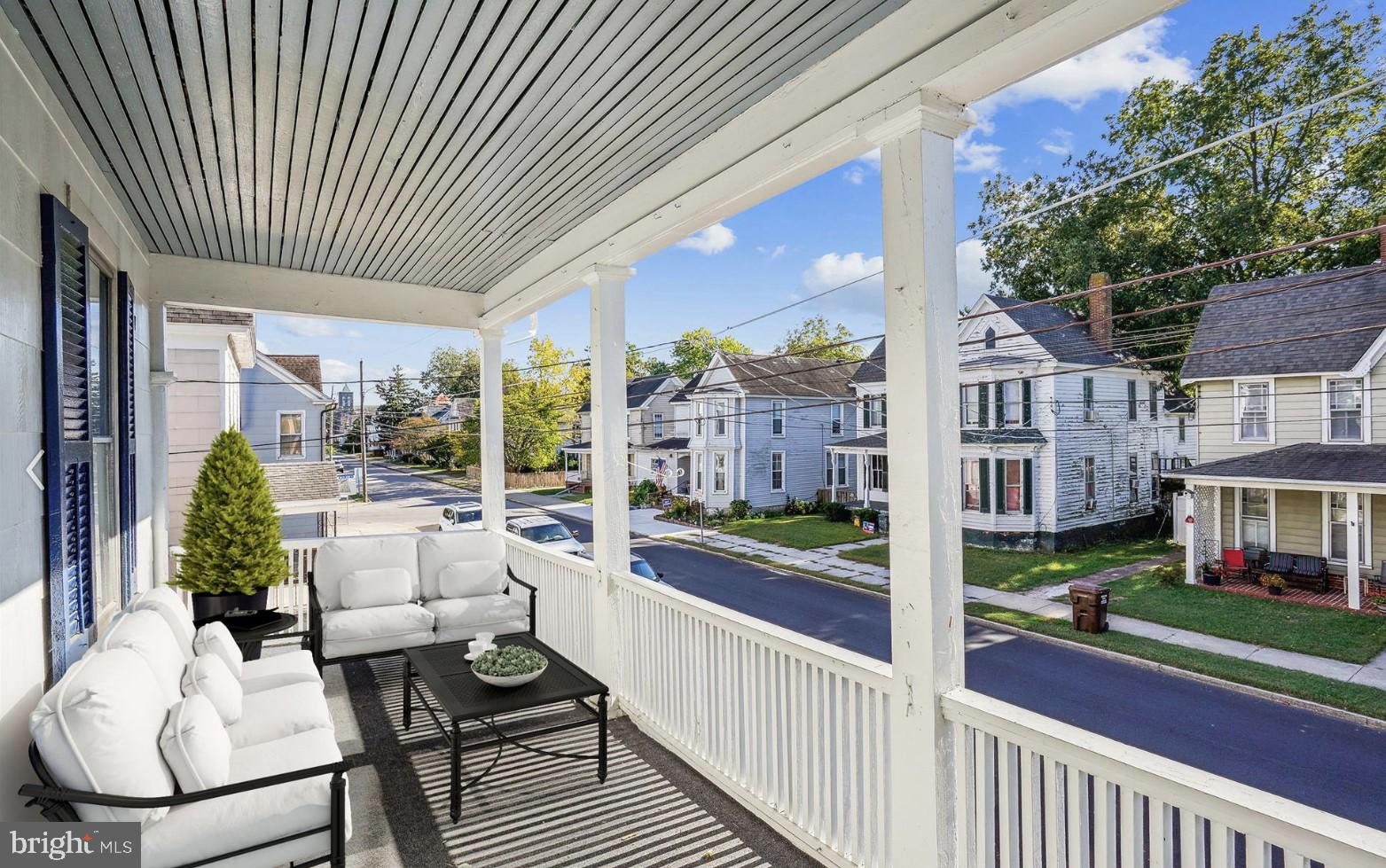 HISTORIC DISTRICT - Residential Lease