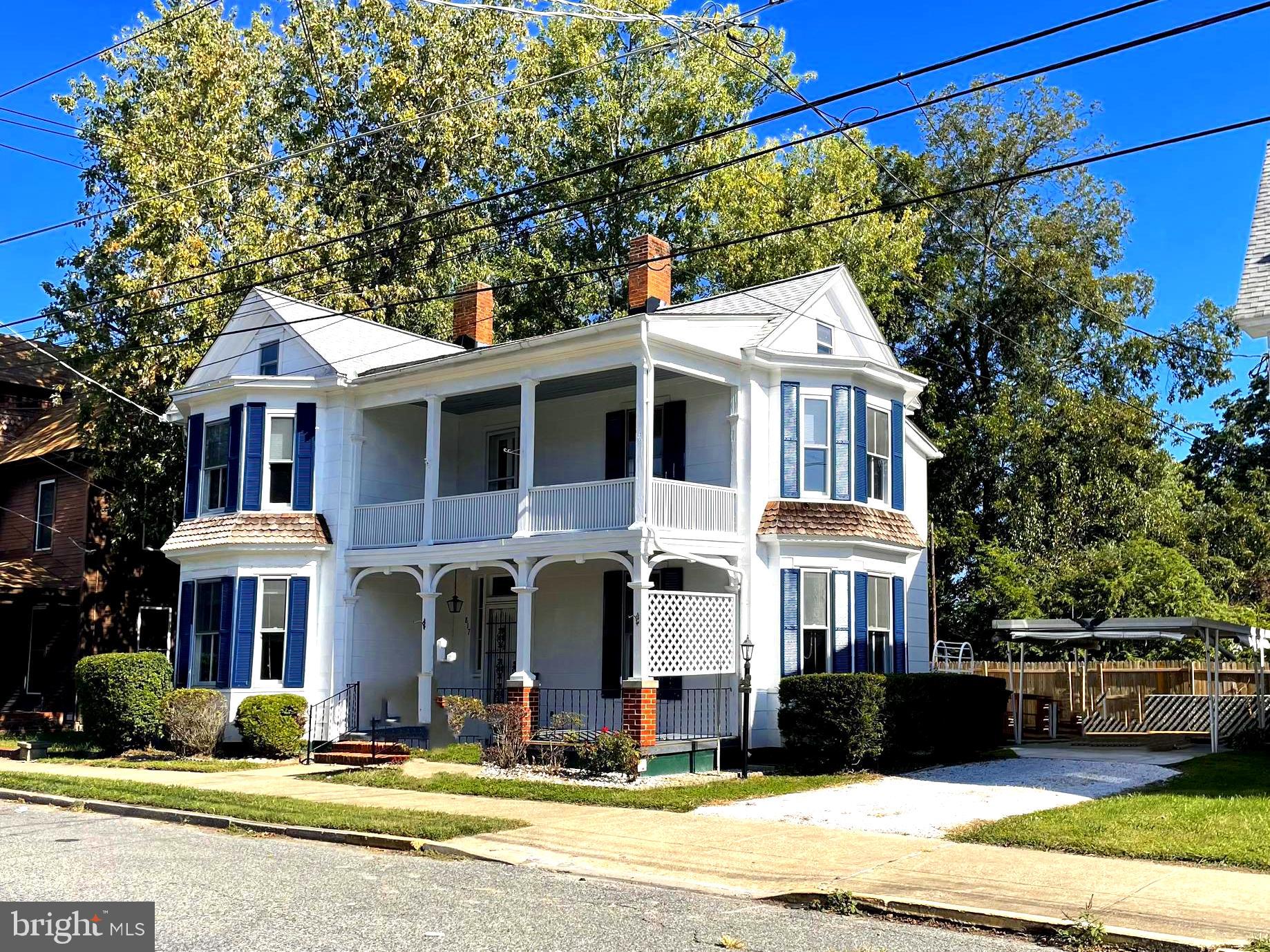 HISTORIC DISTRICT - Residential Lease