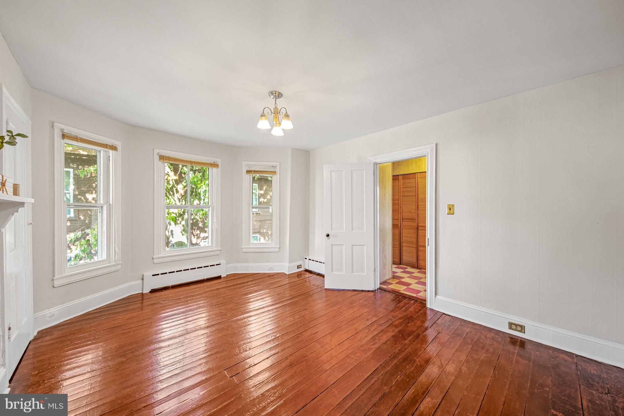 HISTORIC DISTRICT - Residential Lease