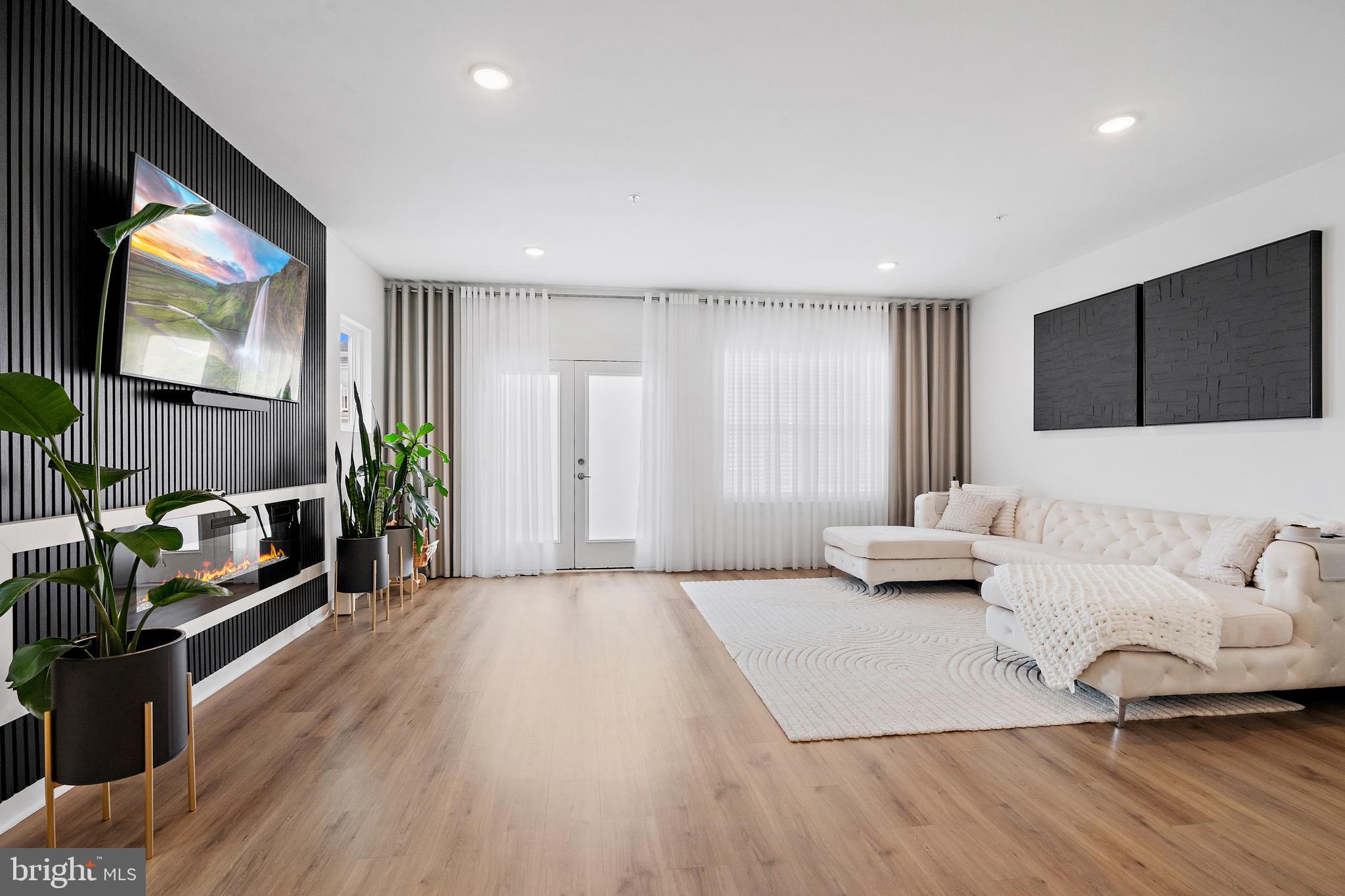 GAMBRILL VIEW - Residential