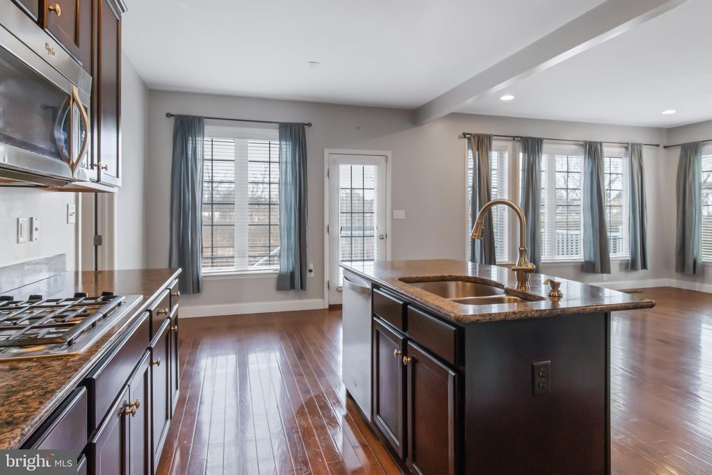 Photo of 1181 Edgemoor Court, Lancaster, PA 17601 (MLS # PALA2046716)