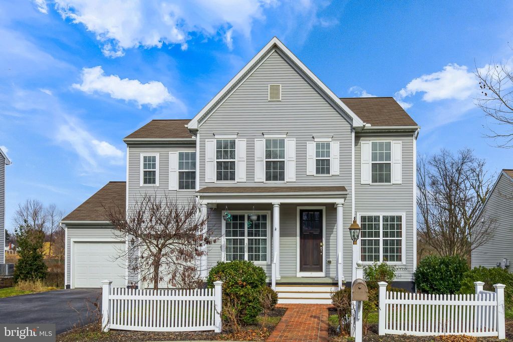 Photo of 1181 Edgemoor Court, Lancaster, PA 17601 (MLS # PALA2046716)