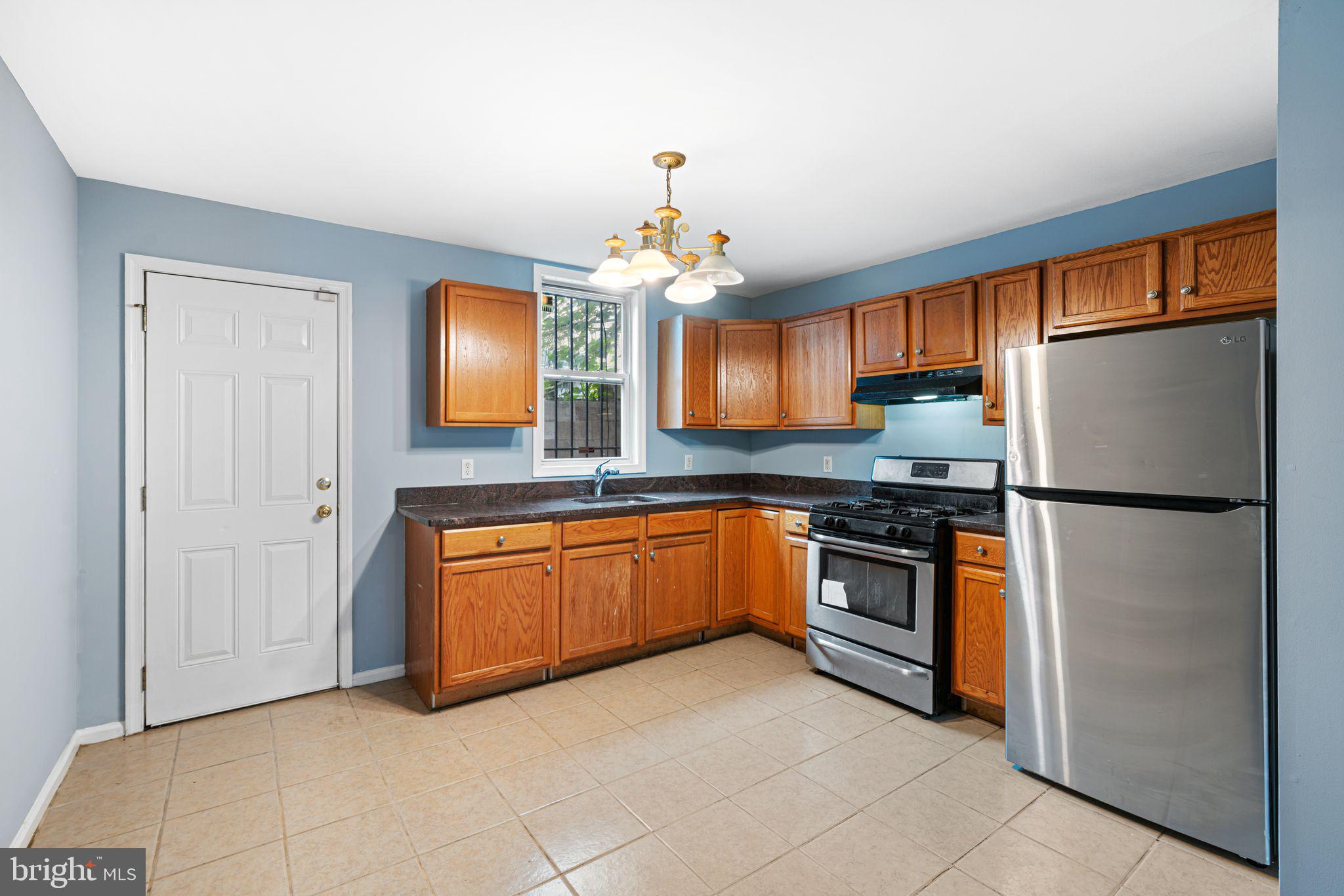 POINT BREEZE - Residential