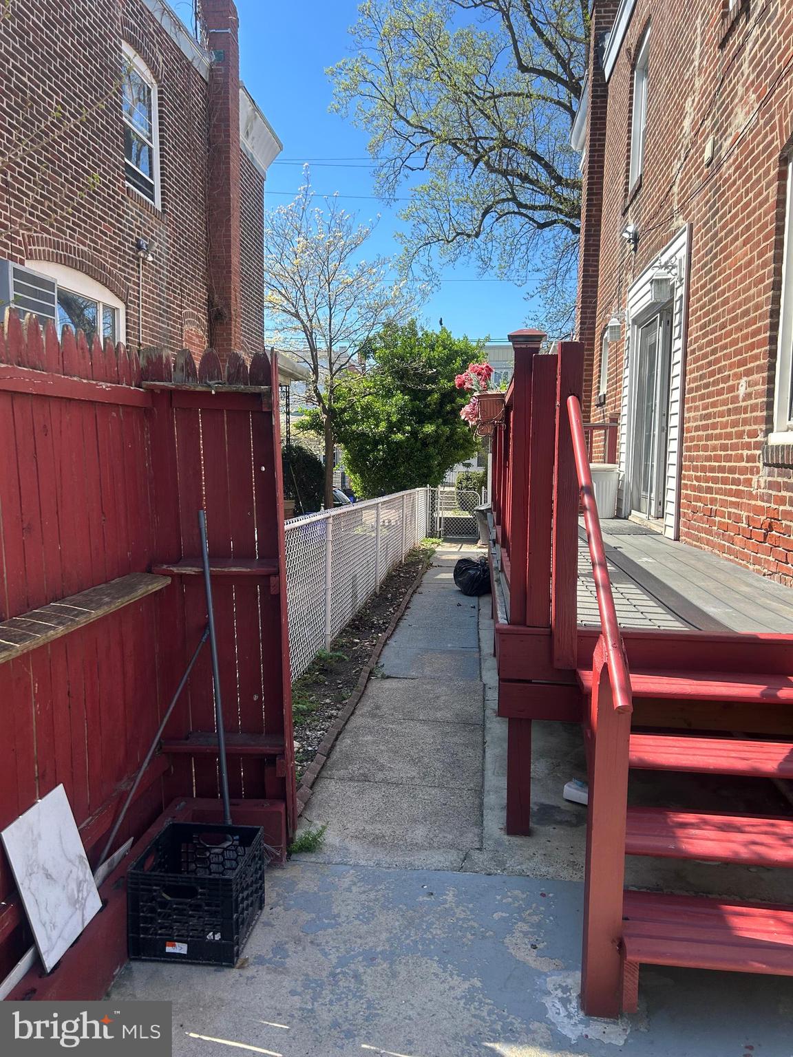 MAYFAIR - Residential