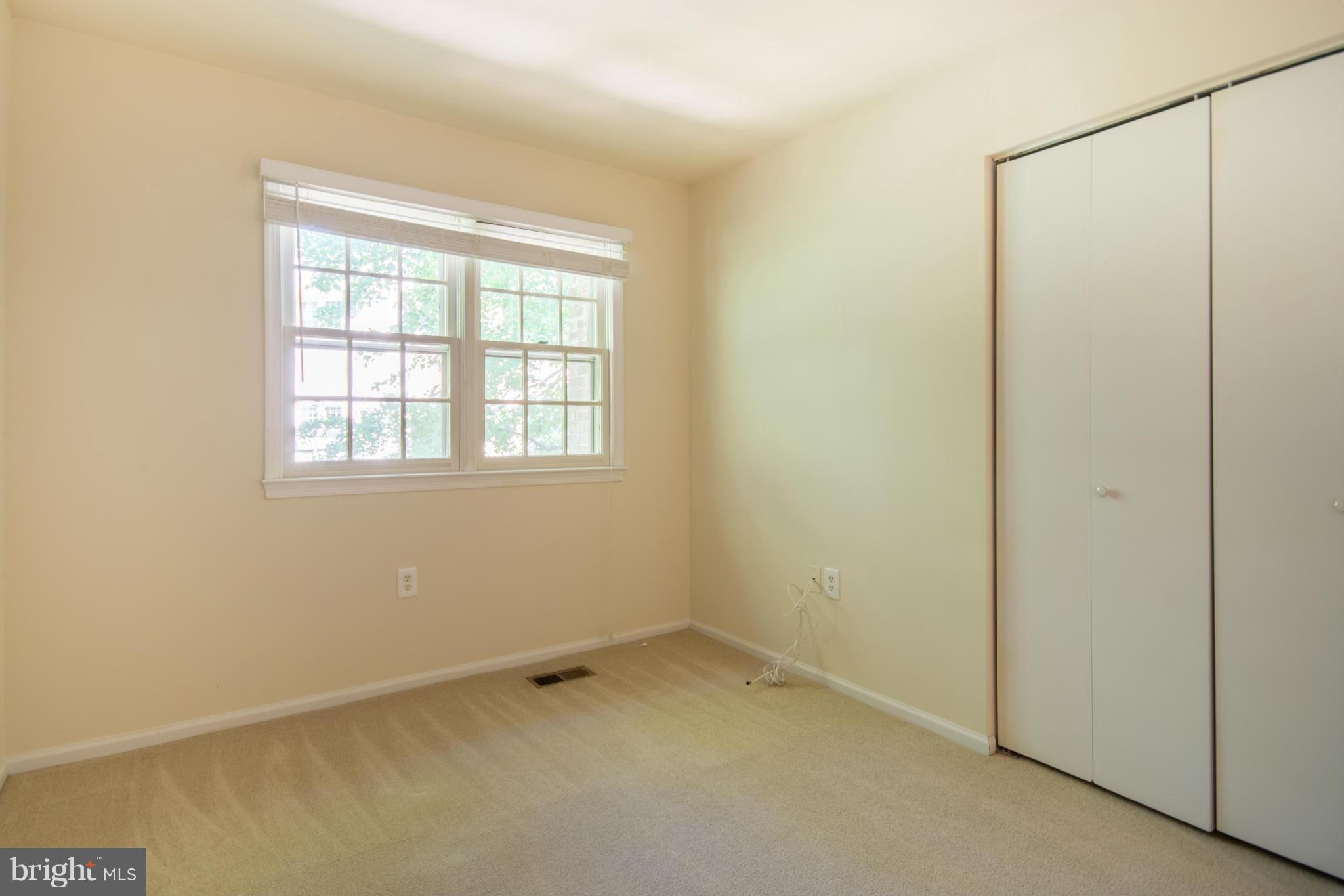 HUNTINGTON AT MT VERNON - Residential