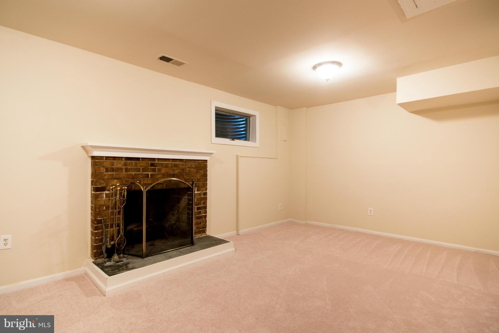 HUNTINGTON AT MT VERNON - Residential