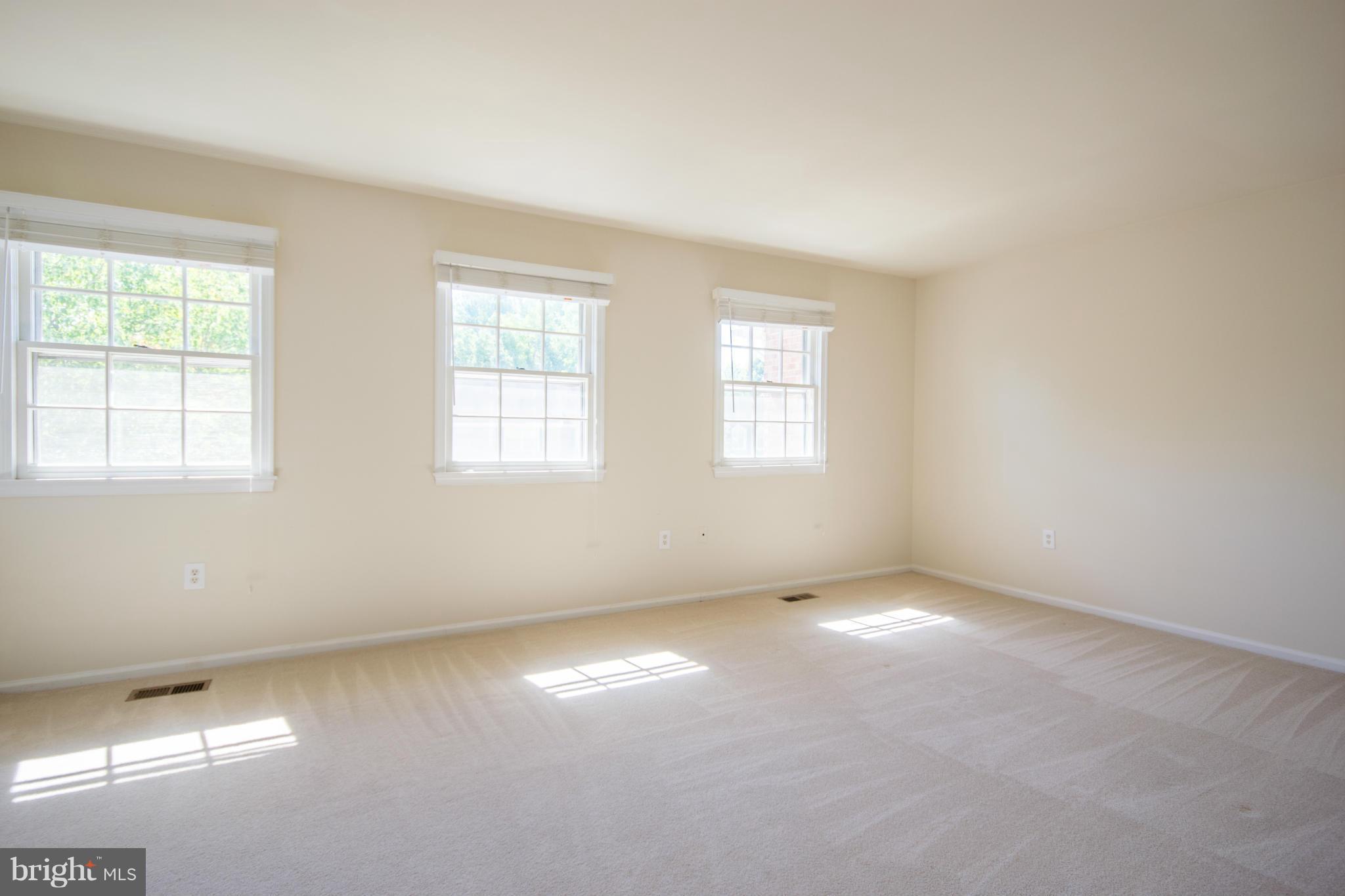 HUNTINGTON AT MT VERNON - Residential