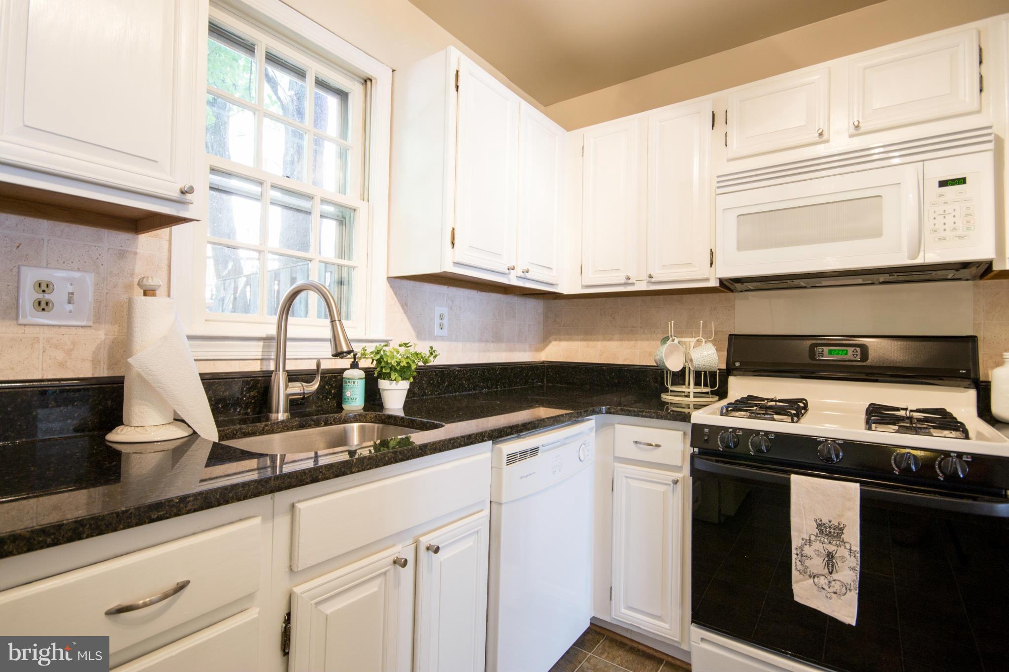 HUNTINGTON AT MT VERNON - Residential