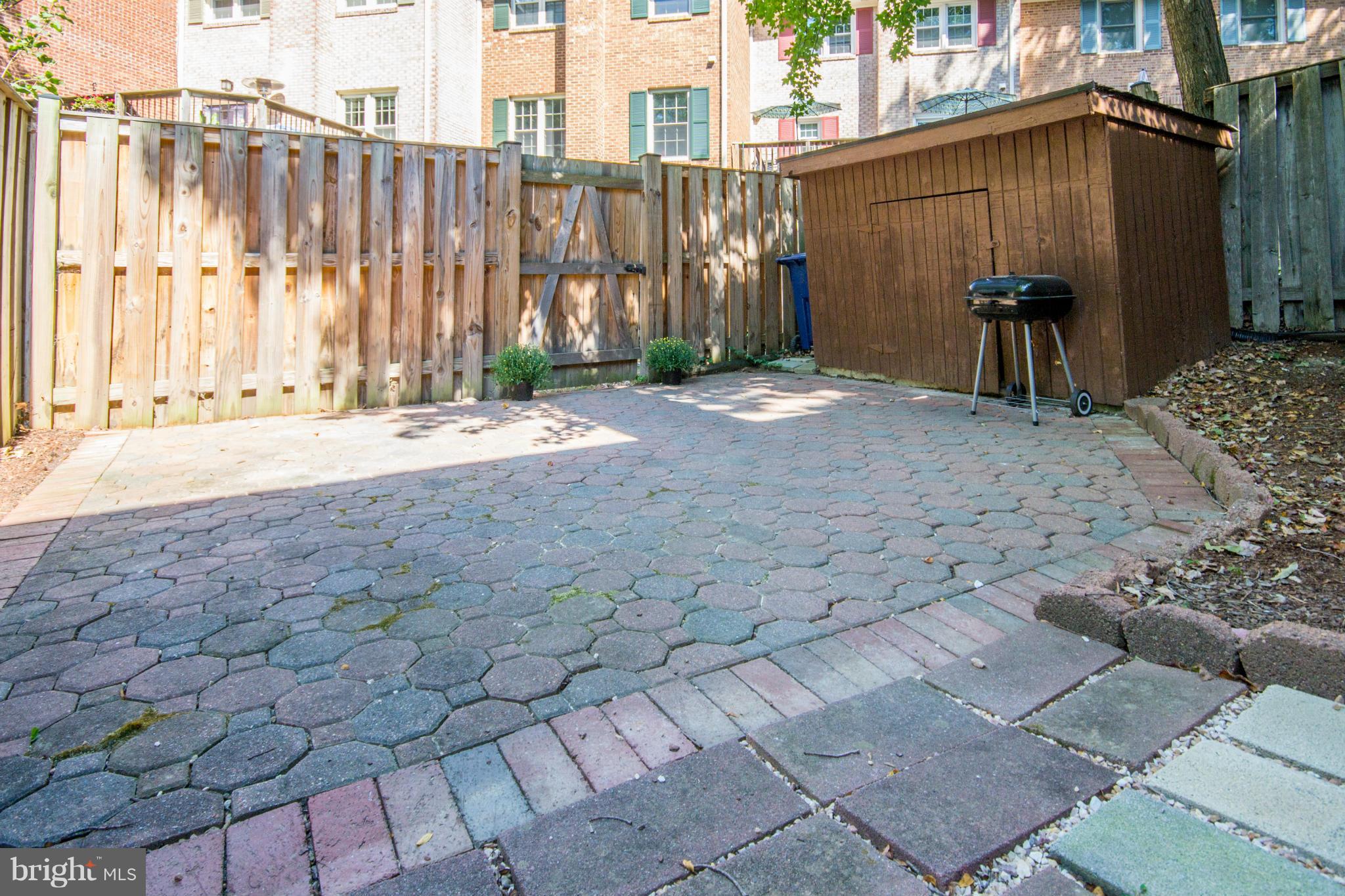 HUNTINGTON AT MT VERNON - Residential