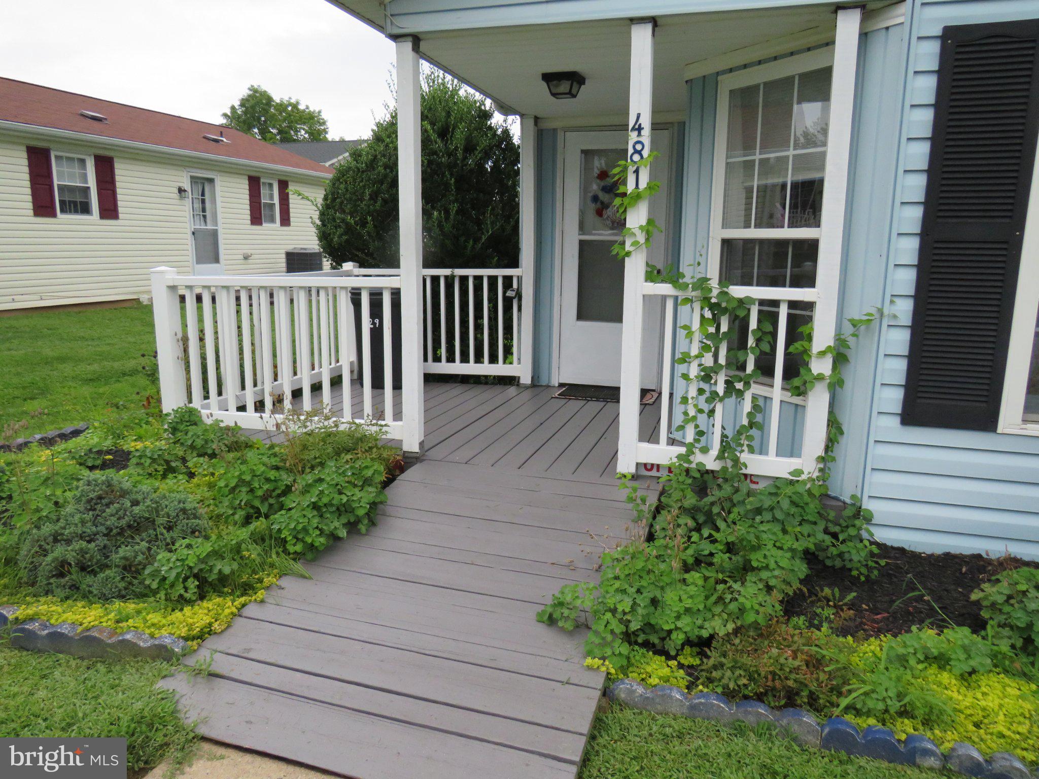 481 GOLDENROD CROSSING W