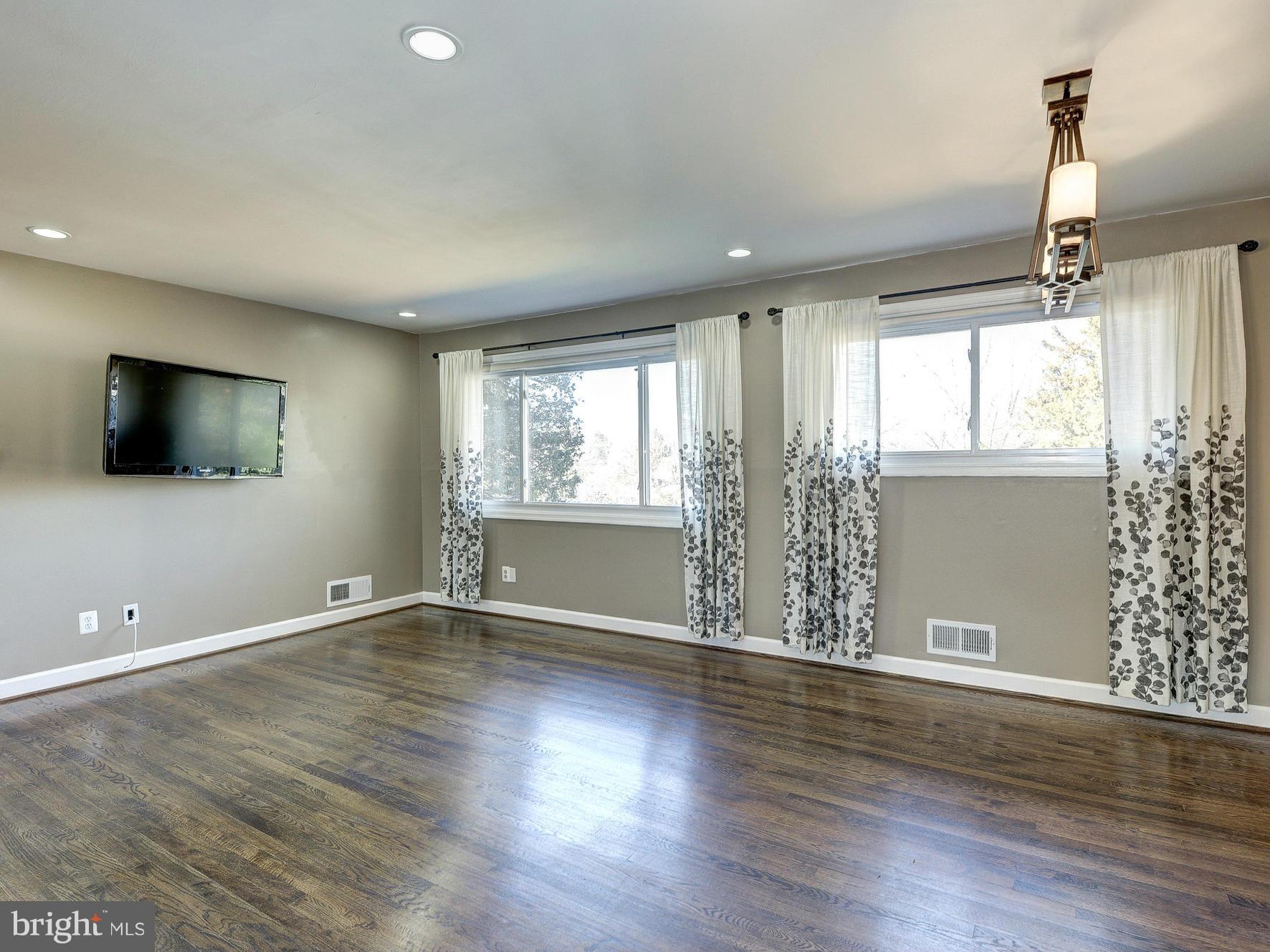 RAVENSWORTH PARK - Residential Lease