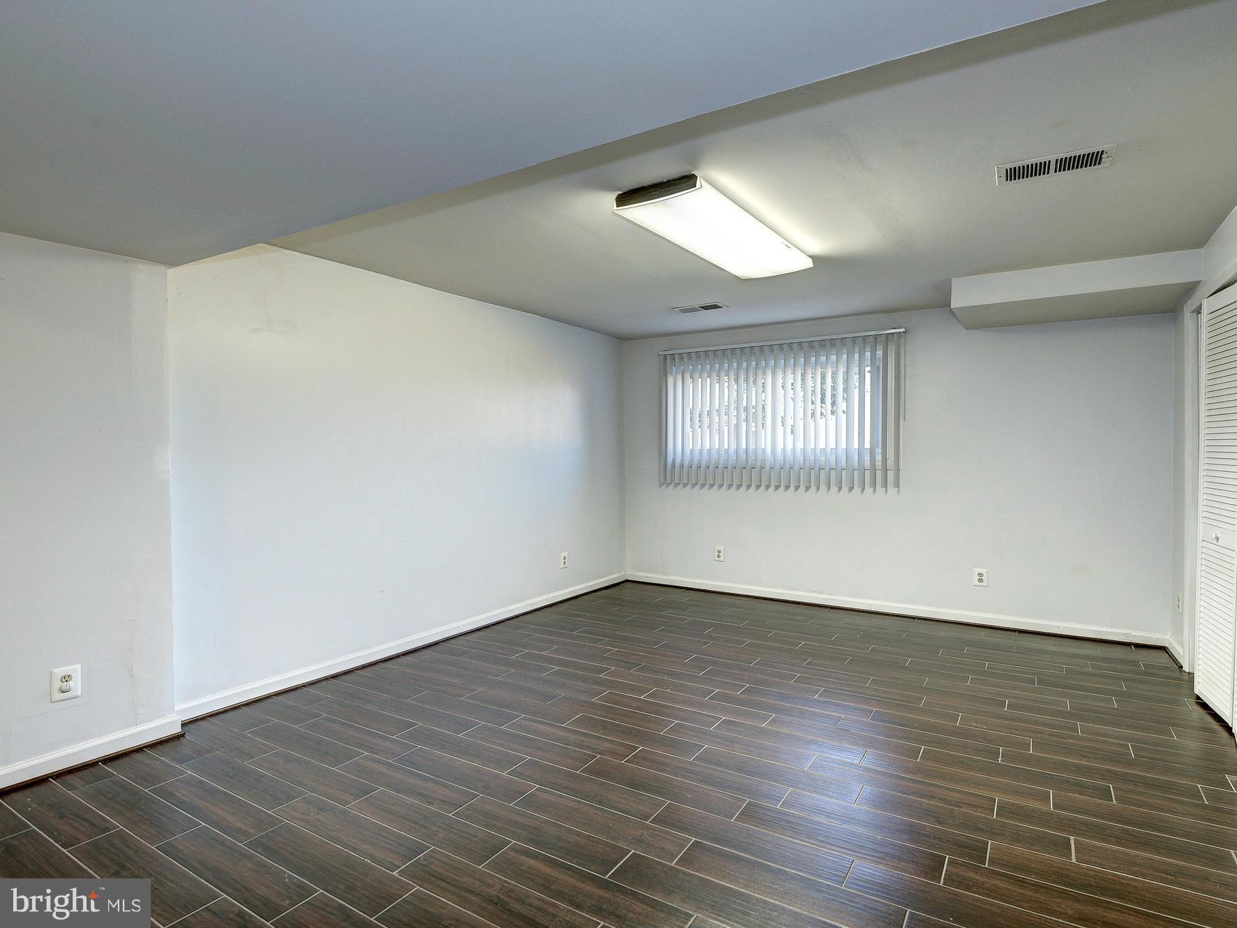 RAVENSWORTH PARK - Residential Lease