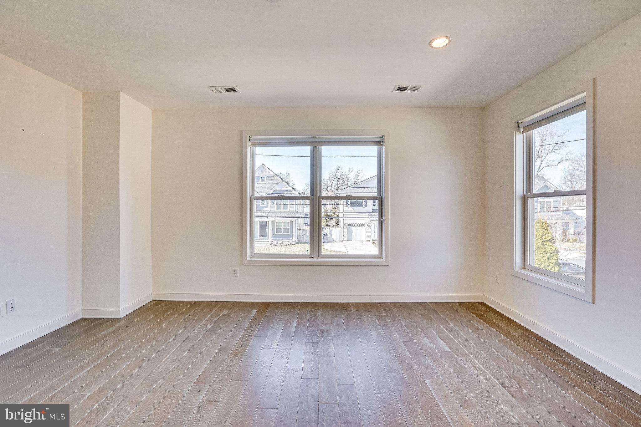 GEORGETOWN VILLAGE - Residential