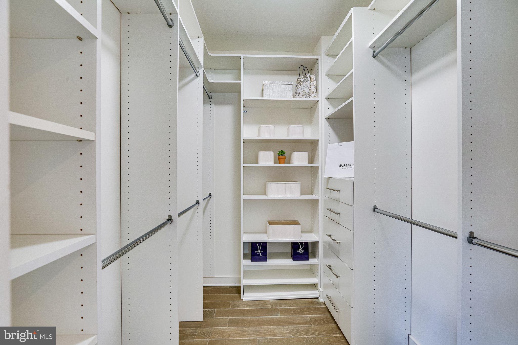 GEORGETOWN VILLAGE - Residential