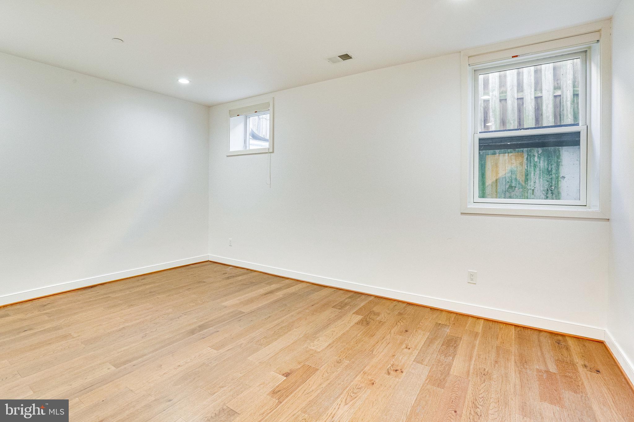 GEORGETOWN VILLAGE - Residential