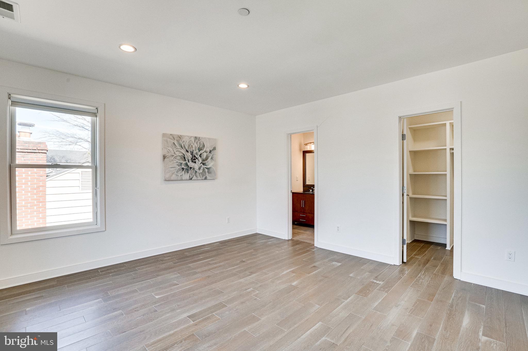 GEORGETOWN VILLAGE - Residential