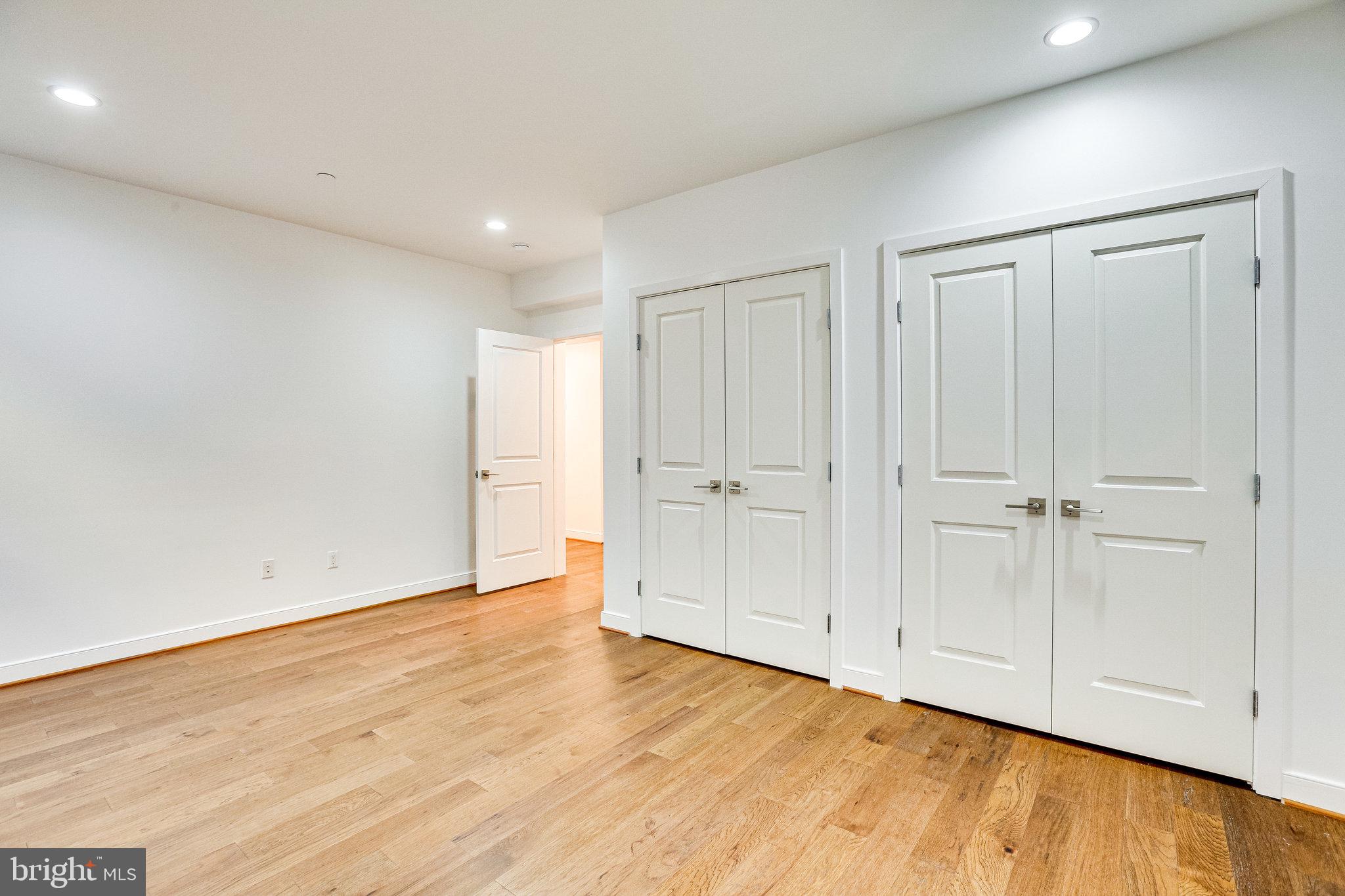 GEORGETOWN VILLAGE - Residential