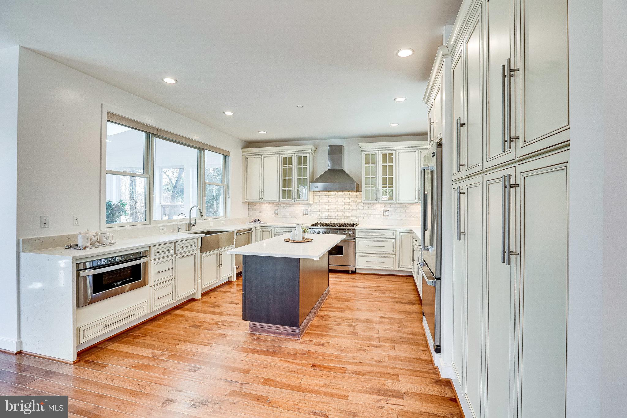 GEORGETOWN VILLAGE - Residential