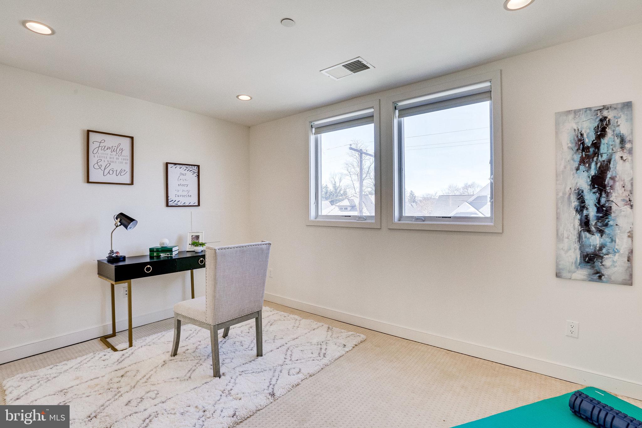 GEORGETOWN VILLAGE - Residential