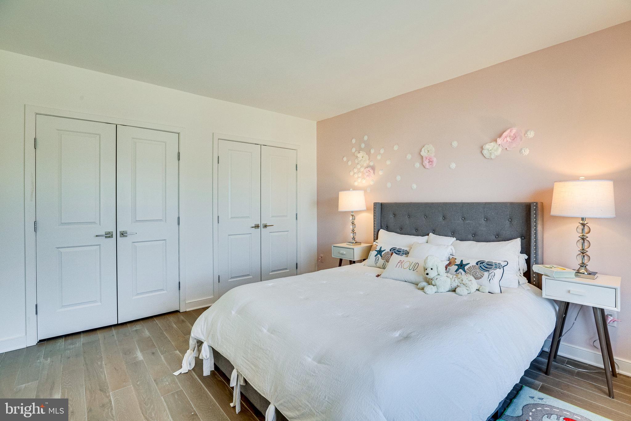 GEORGETOWN VILLAGE - Residential