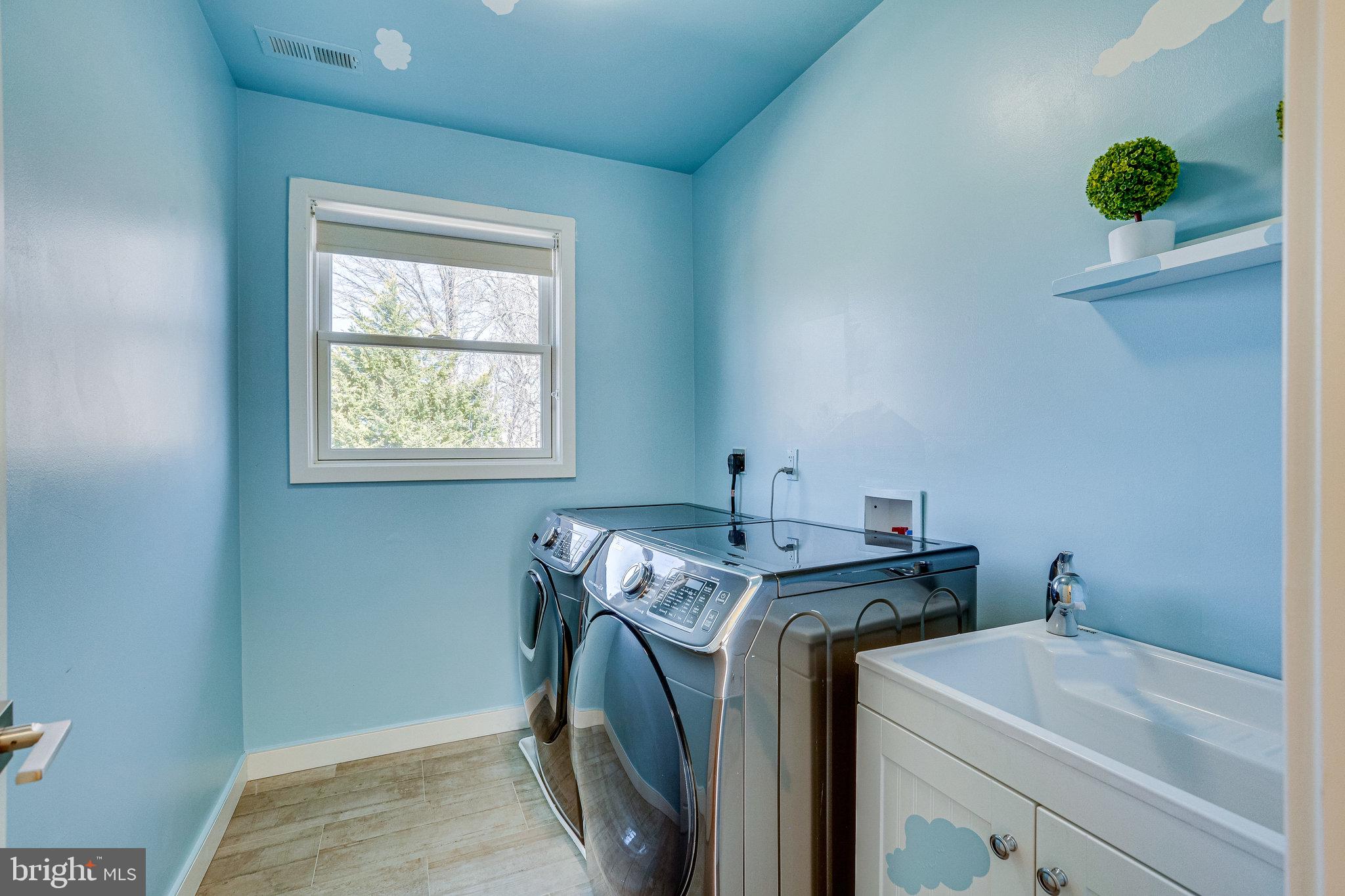 GEORGETOWN VILLAGE - Residential