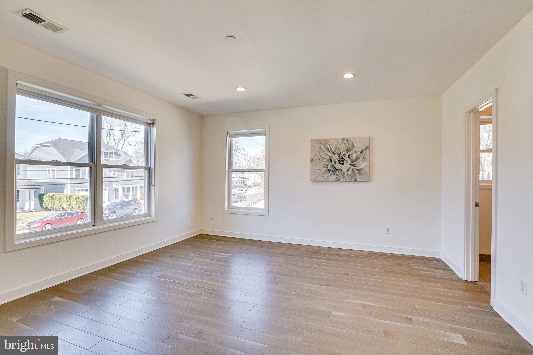 GEORGETOWN VILLAGE - Residential