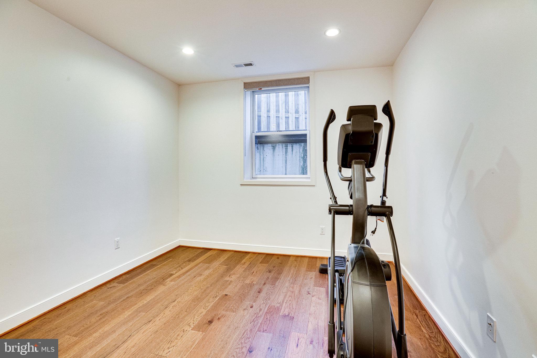 GEORGETOWN VILLAGE - Residential