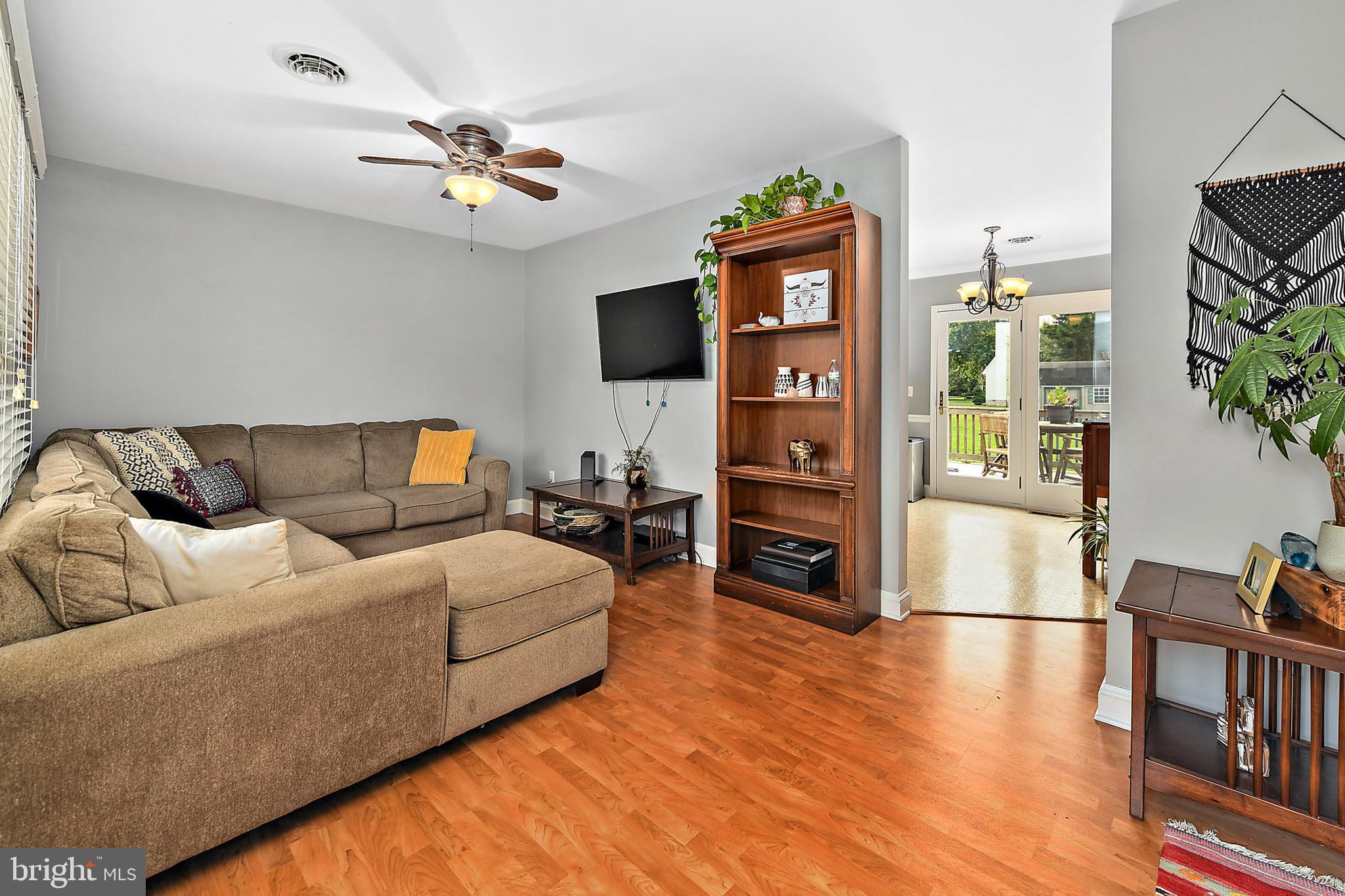 KING WILLIAMS COURT - Residential