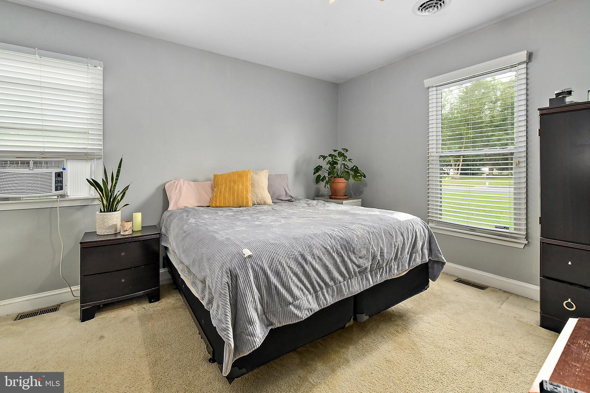 KING WILLIAMS COURT - Residential