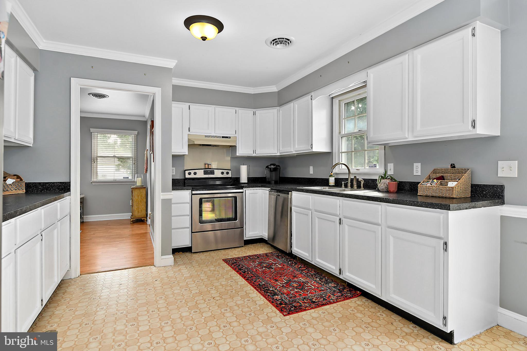 KING WILLIAMS COURT - Residential