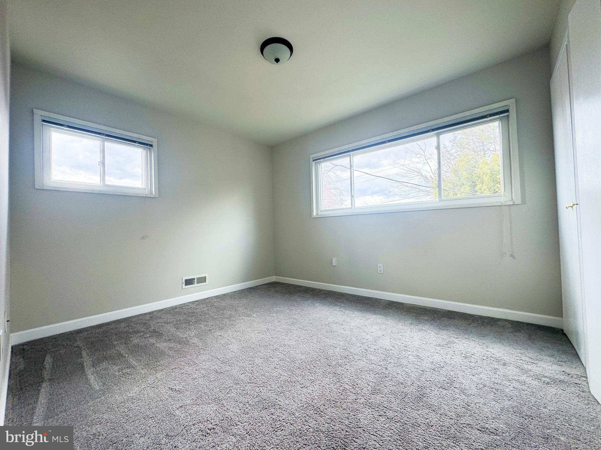 WESTVIEW PARK - Residential
