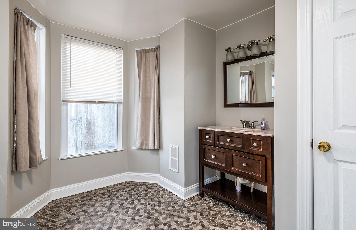 HAMPDEN HISTORIC DISTRICT - Residential