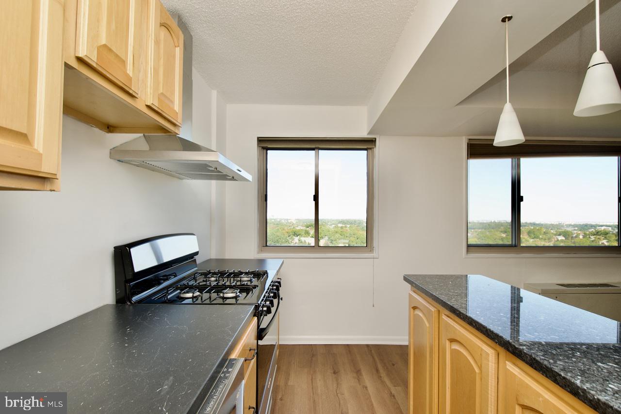 PARK PLACE - Residential Lease