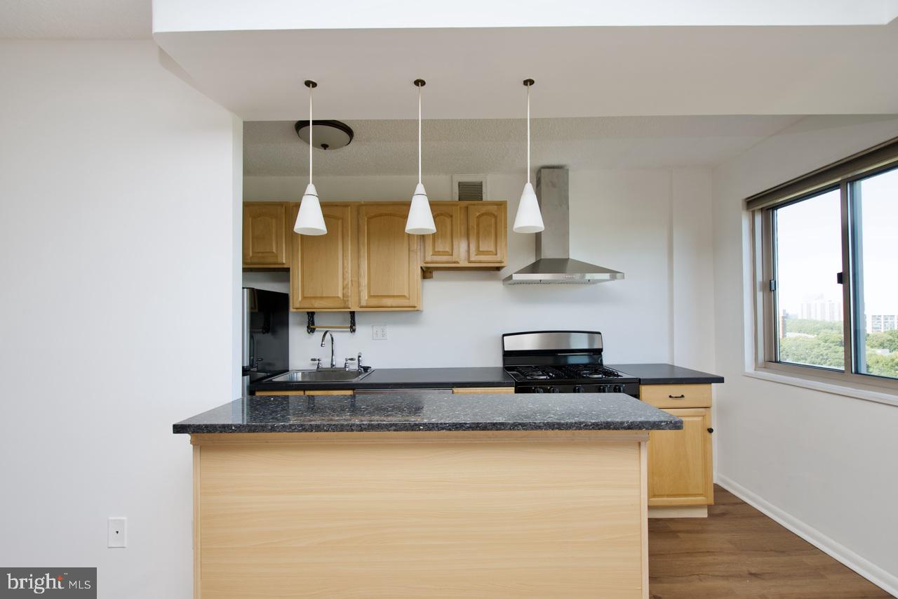 PARK PLACE - Residential Lease