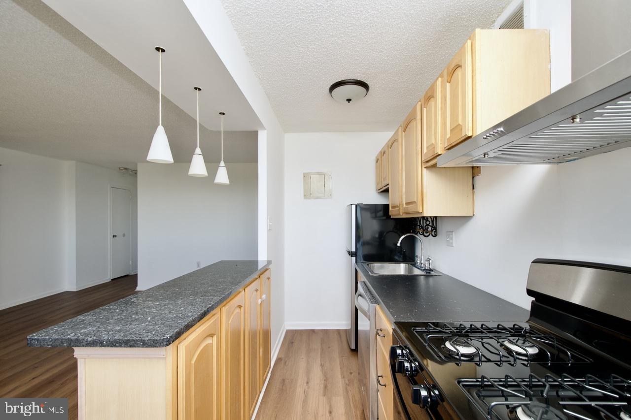 PARK PLACE - Residential Lease